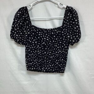 Elodie XS daisy Floral Black Puff Sleeve Top